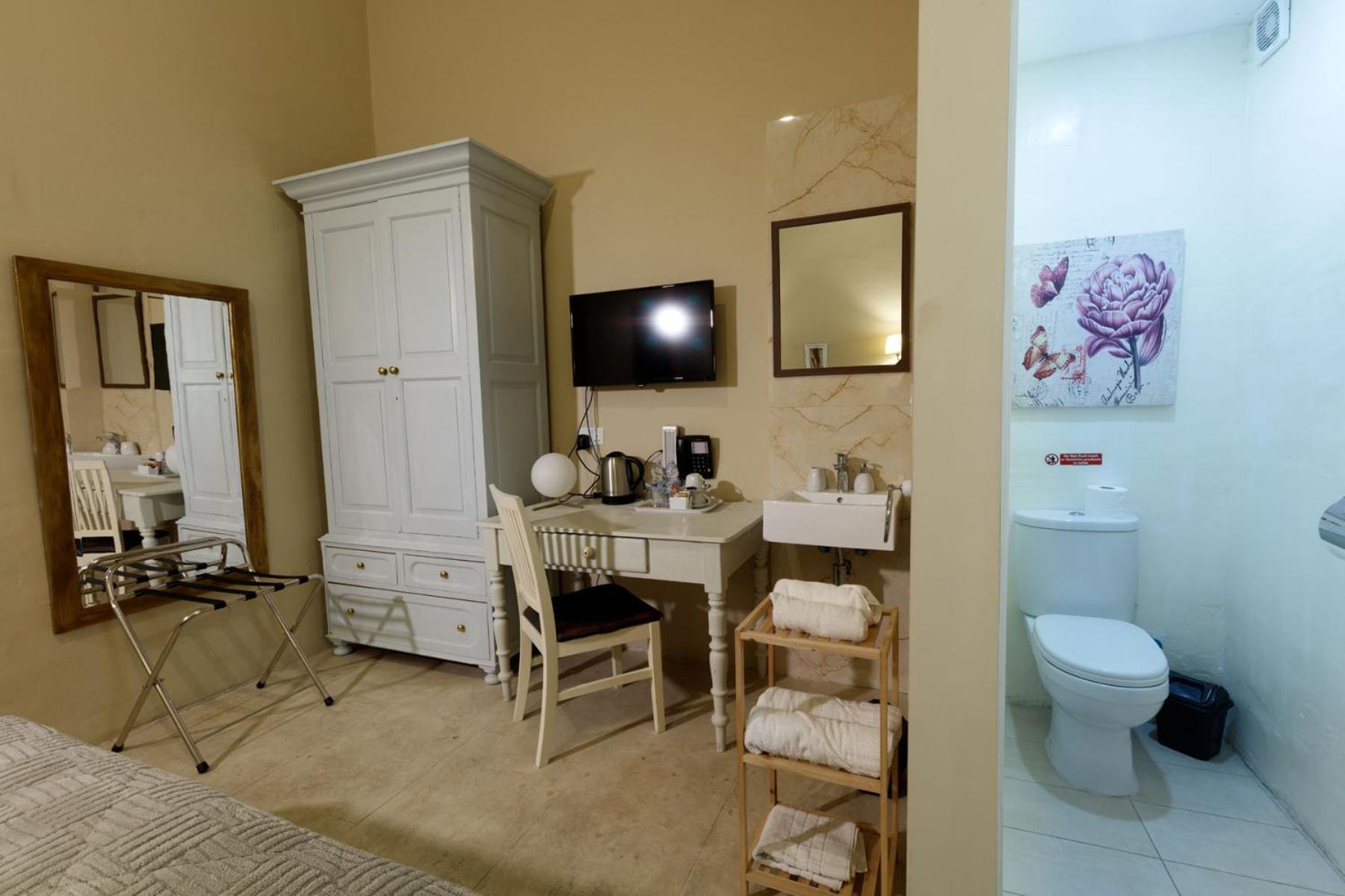 Casa Ricca Bed & Breakfast Сейнт Полс Бей Екстериор снимка