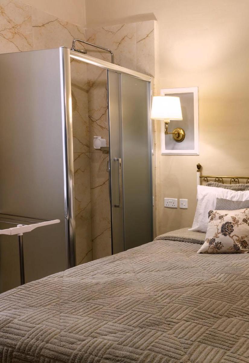 Casa Ricca Bed & Breakfast Сейнт Полс Бей Екстериор снимка